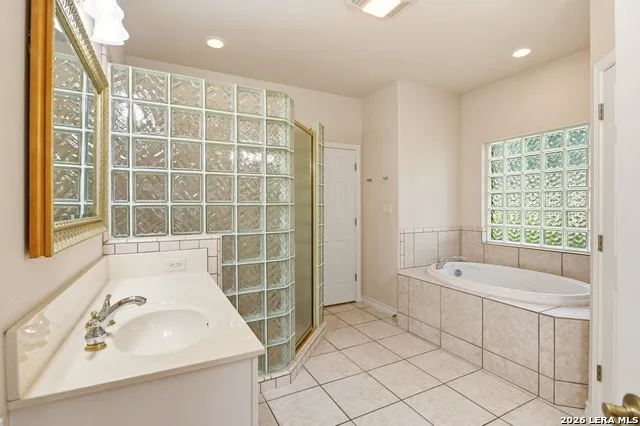 220 PRIVATE ROAD 4661 Castroville, TX 78009