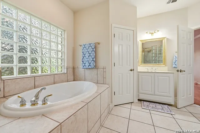 220 PRIVATE ROAD 4661 Castroville, TX 78009