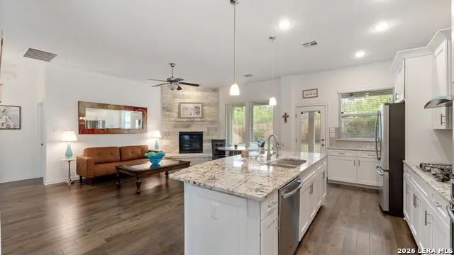 6918 Bella Verso San Antonio, TX 78256
