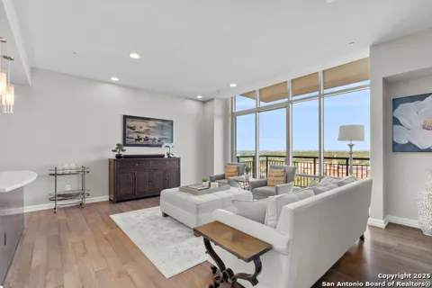 4242 BROADWAY STREET #1505