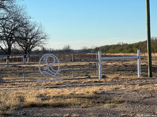 0000 Silver Bridge Road Quemado, TX 78877
