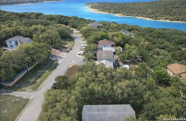 520 Lake Forest Canyon Lake, TX 78133