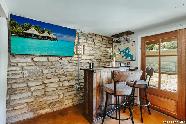 520 Lake Forest Canyon Lake, TX 78133