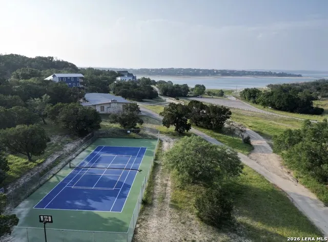 520 Lake Forest Canyon Lake, TX 78133