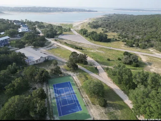 520 Lake Forest Canyon Lake, TX 78133