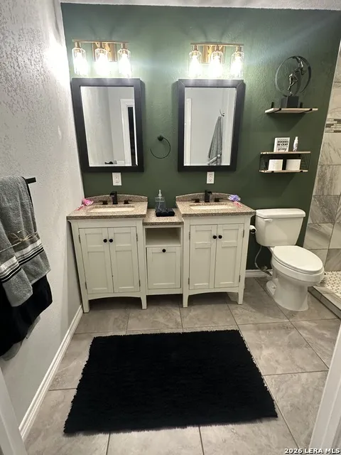 3201 Oak Ridge Horseshoe Bay, TX 78657