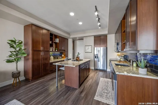 3201 Esperanza Xing Unit 438 Austin, TX 78758