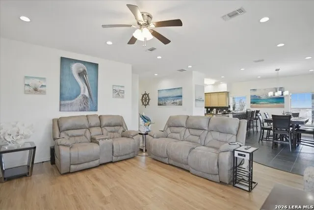1028 CHANNEL VISTA DR Port Aransas, TX 78373