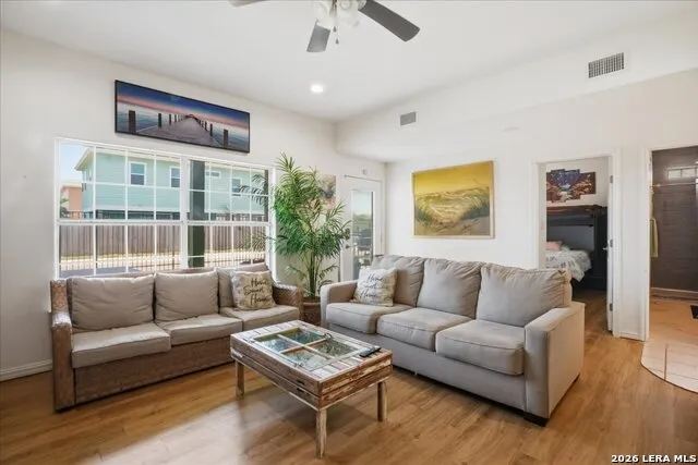 1028 CHANNEL VISTA DR Port Aransas, TX 78373