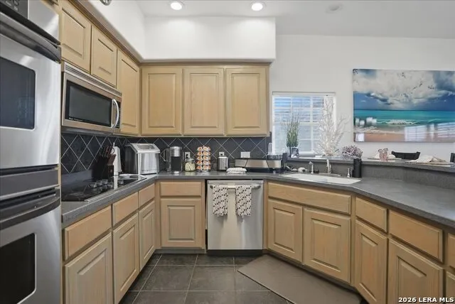 1028 CHANNEL VISTA DR Port Aransas, TX 78373