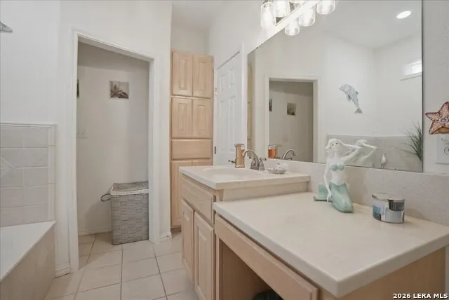 1028 CHANNEL VISTA DR Port Aransas, TX 78373