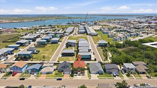 1028 CHANNEL VISTA DR Port Aransas, TX 78373