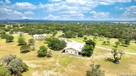 1220 flying t ranch