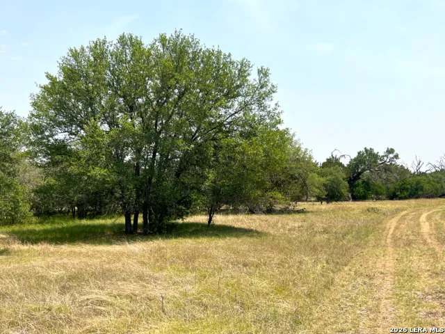 1220 flying t ranch Bandera, TX 78003