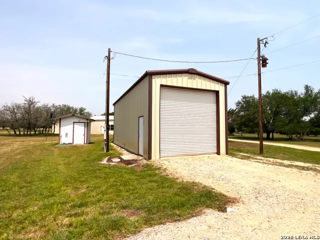 1220 flying t ranch Bandera, TX 78003