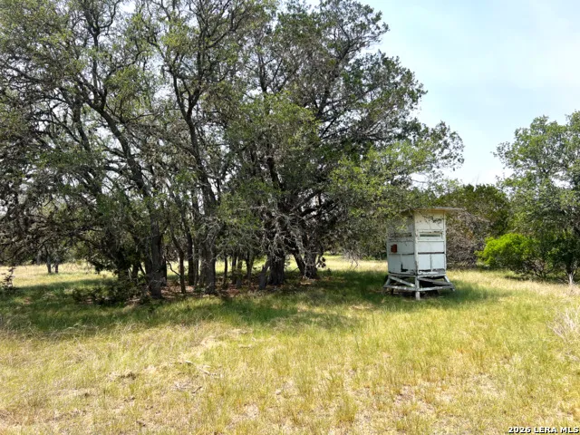 1220 flying t ranch Bandera, TX 78003