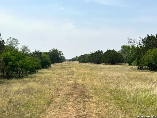 1220 flying t ranch Bandera, TX 78003