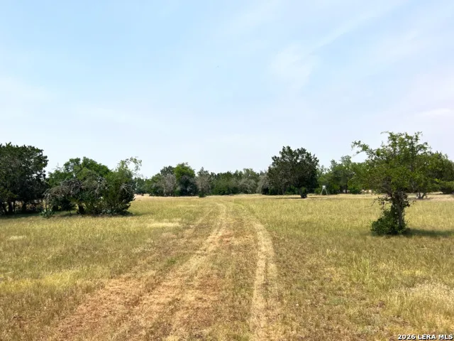 1220 flying t ranch Bandera, TX 78003