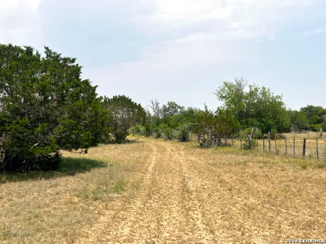 1220 flying t ranch Bandera, TX 78003