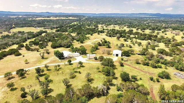 1220 flying t ranch Bandera, TX 78003