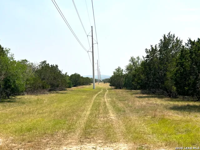 1220 flying t ranch Bandera, TX 78003
