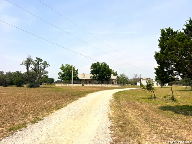 1220 flying t ranch Bandera, TX 78003