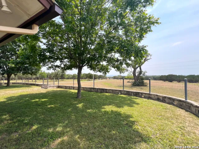1220 flying t ranch Bandera, TX 78003