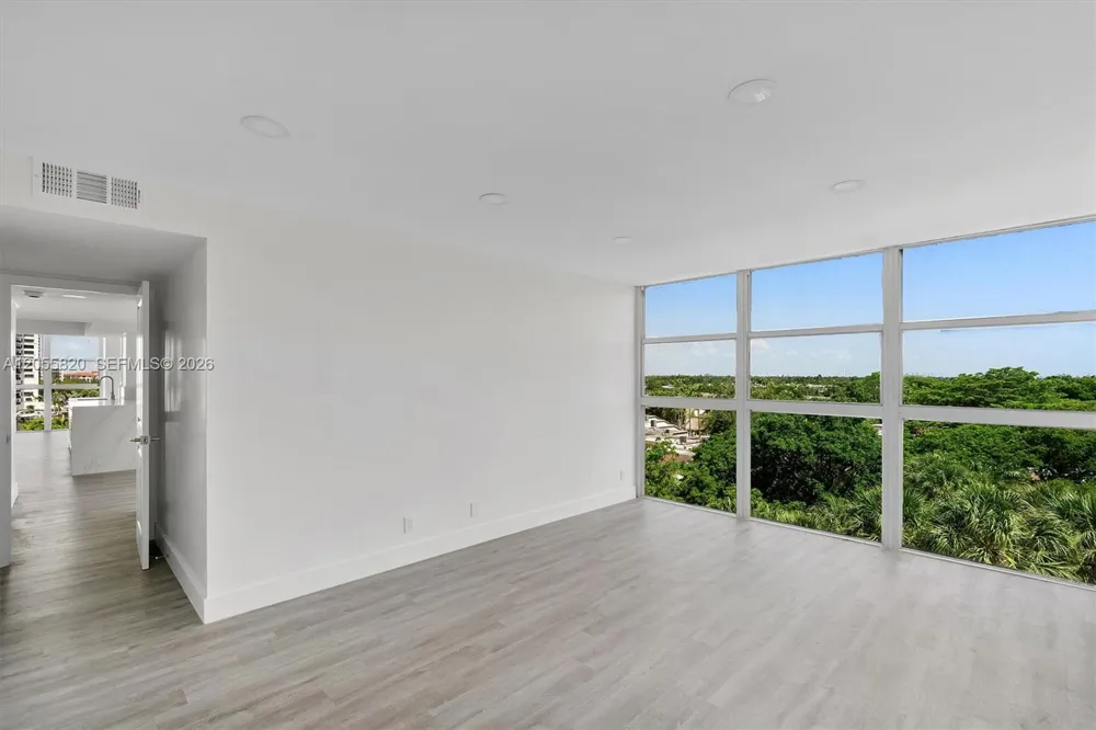 200 Leslie Dr #631 Hallandale Beach, FL 33009