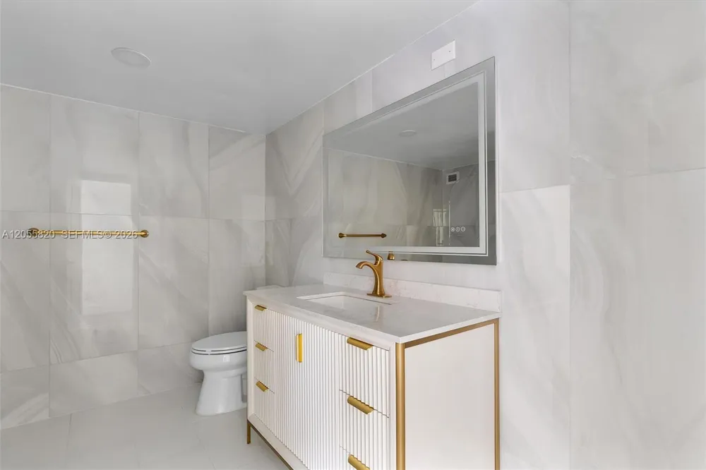 200 Leslie Dr #631 Hallandale Beach, FL 33009