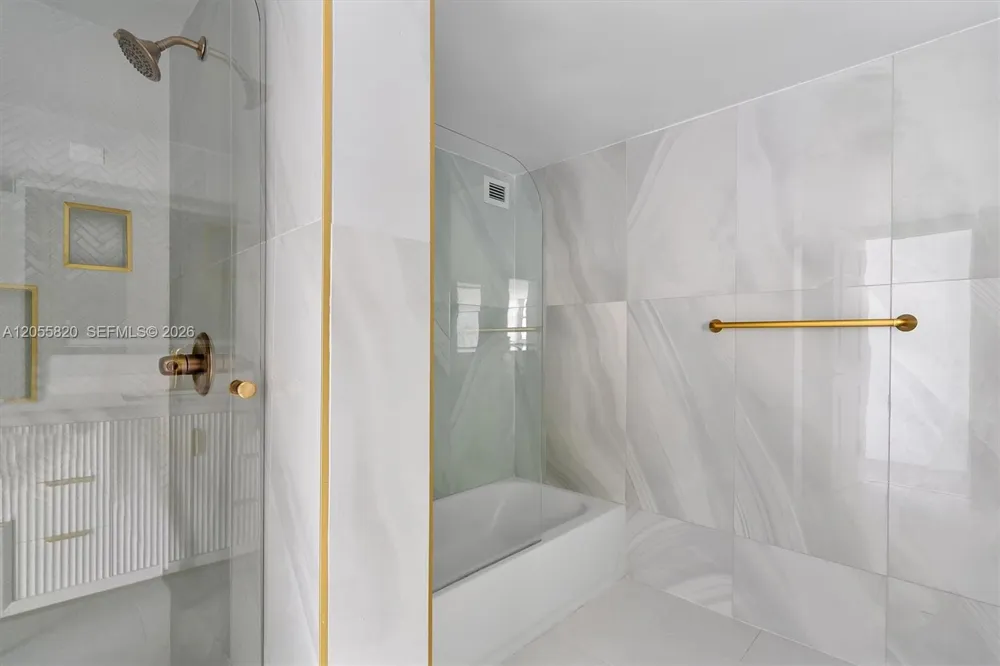 200 Leslie Dr #631 Hallandale Beach, FL 33009