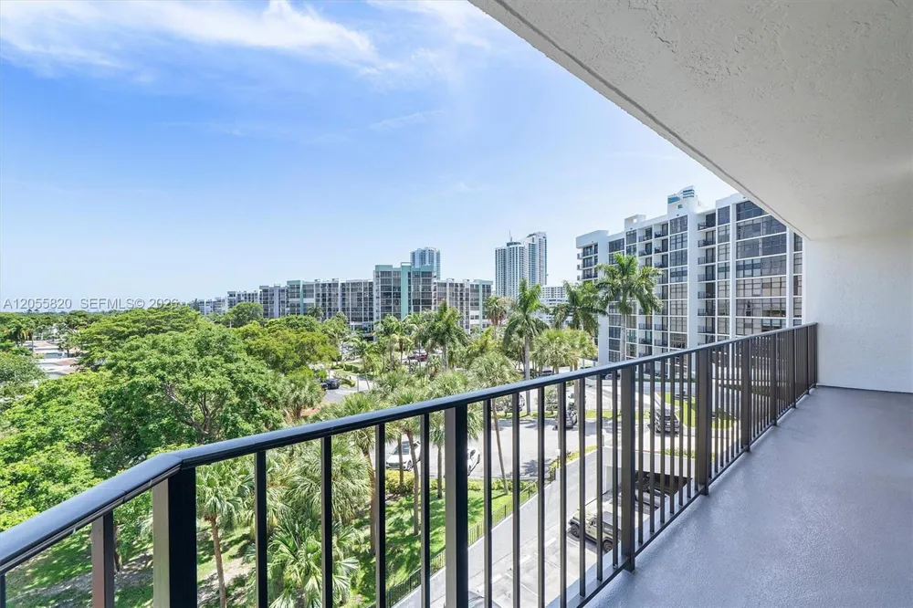200 Leslie Dr #631 Hallandale Beach, FL 33009