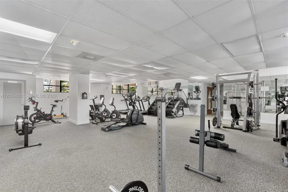 200 Leslie Dr #631 Hallandale Beach, FL 33009