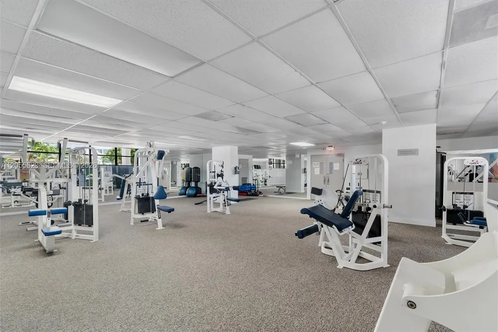 200 Leslie Dr #631 Hallandale Beach, FL 33009