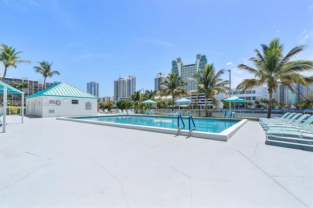 200 Leslie Dr #631 Hallandale Beach, FL 33009