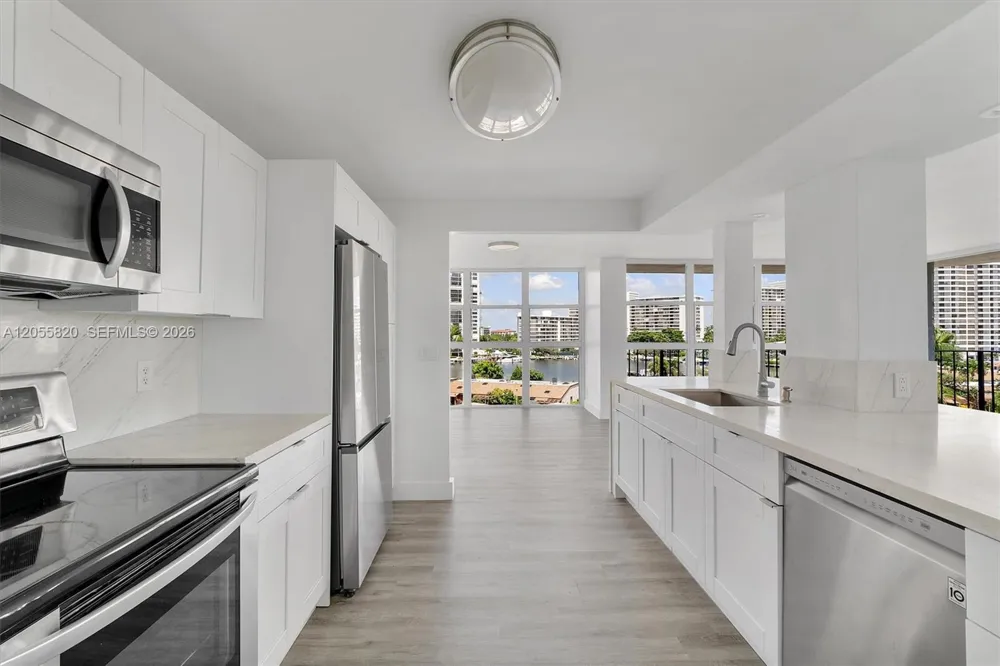 200 Leslie Dr #631 Hallandale Beach, FL 33009