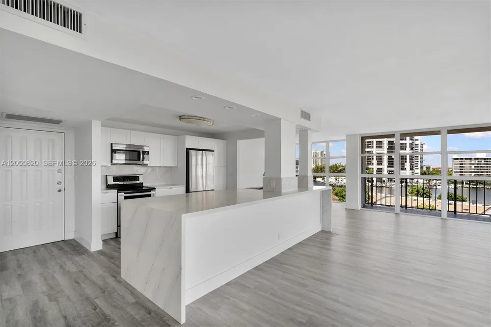 200 Leslie Dr #631 Hallandale Beach, FL 33009
