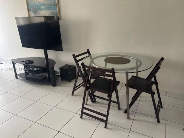 100 Lincoln Rd #1030 Miami Beach, FL 33139