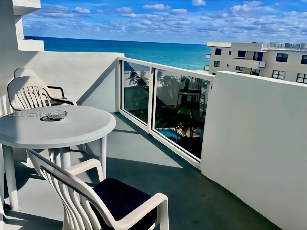 100 Lincoln Rd #1030 Miami Beach, FL 33139