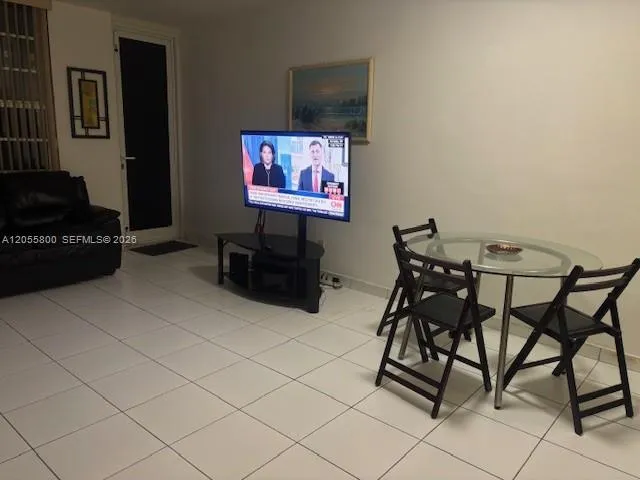100 Lincoln Rd #1030 Miami Beach, FL 33139