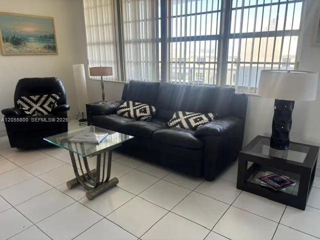 100 Lincoln Rd #1030 Miami Beach, FL 33139