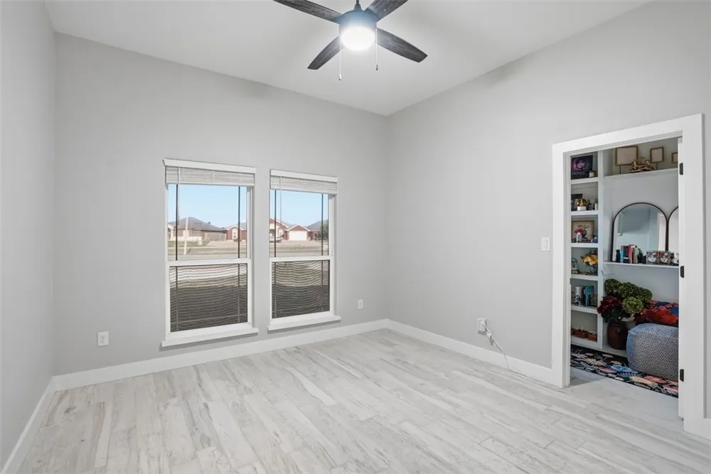 4033 Ranch Lake Drive Corpus Christi, TX 78413