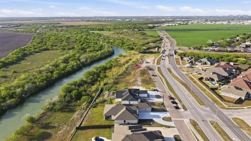 4033 Ranch Lake Drive Corpus Christi, TX 78413