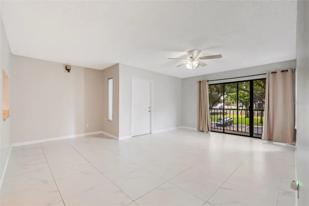 8201 SUN SPRING CIRCLE #C2 Orlando, FL 32825