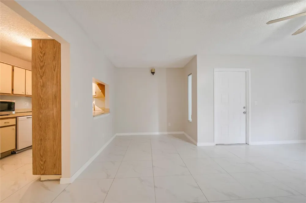 8201 SUN SPRING CIRCLE #C2 Orlando, FL 32825