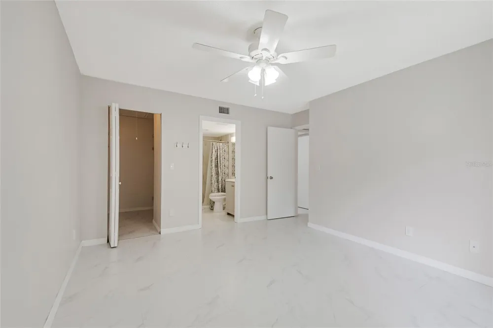 8201 SUN SPRING CIRCLE #C2 Orlando, FL 32825