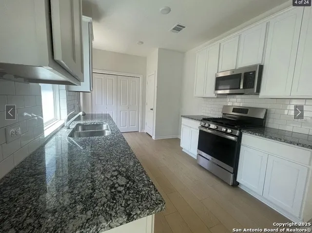 340 Kenai Dr Kyle, TX 78640