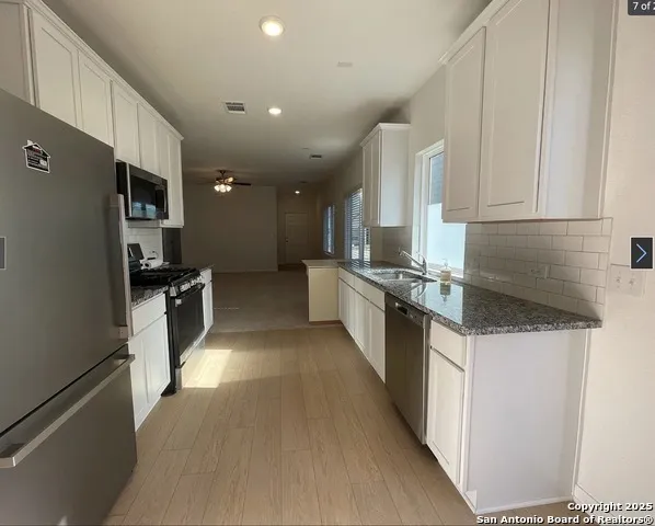 340 Kenai Dr Kyle, TX 78640