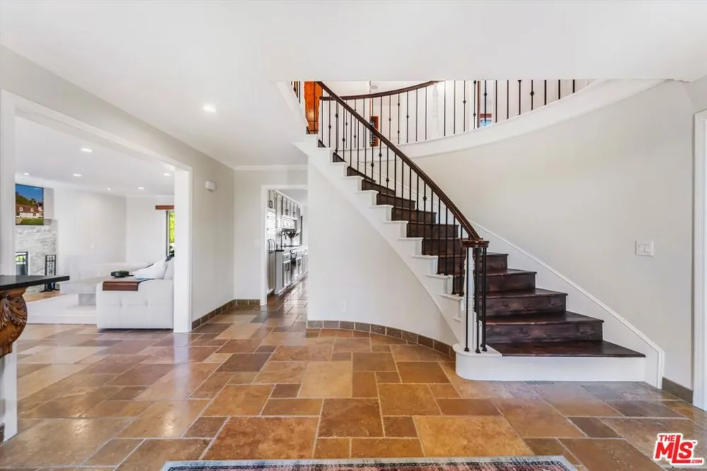 27120 Avenida Del Oro Temecula, CA 92590