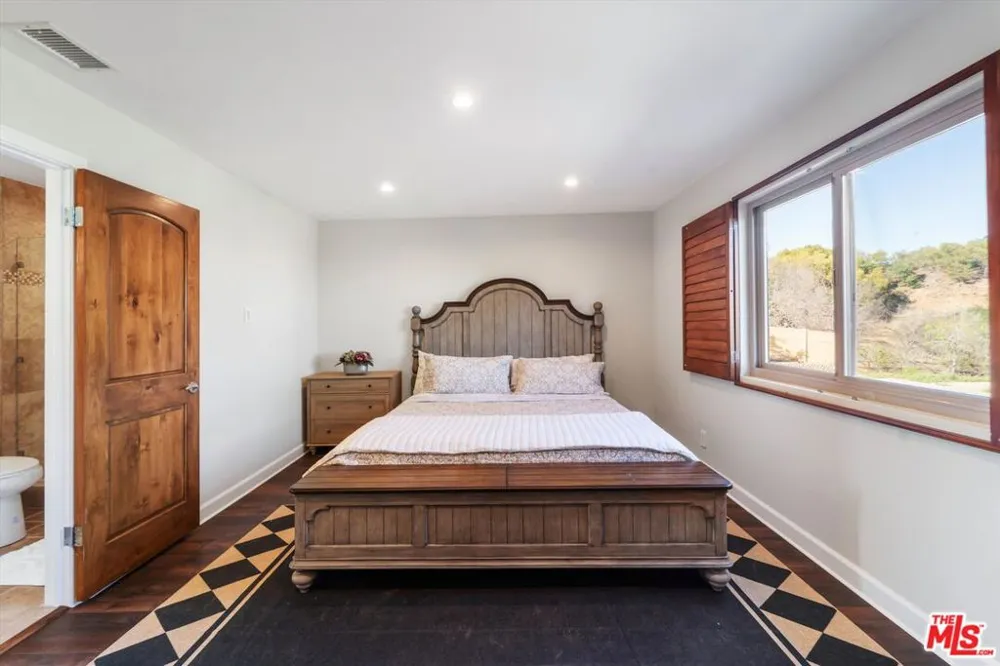 27120 Avenida Del Oro Temecula, CA 92590