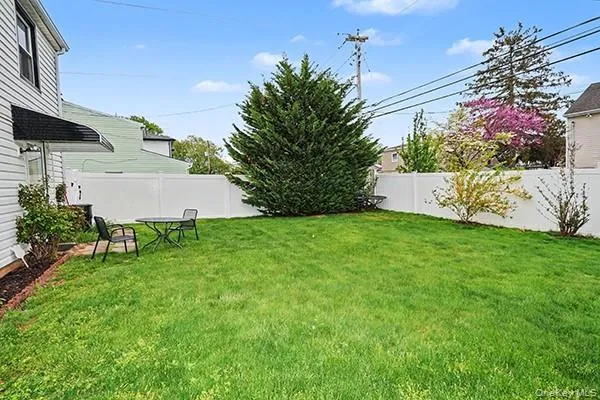 56 Haven Lane Levittown, NY 11756